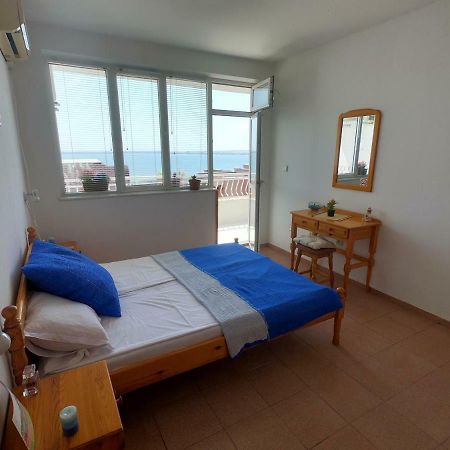 Apartment In St. Vlas With Terrace Sveti Vlas Εξωτερικό φωτογραφία
