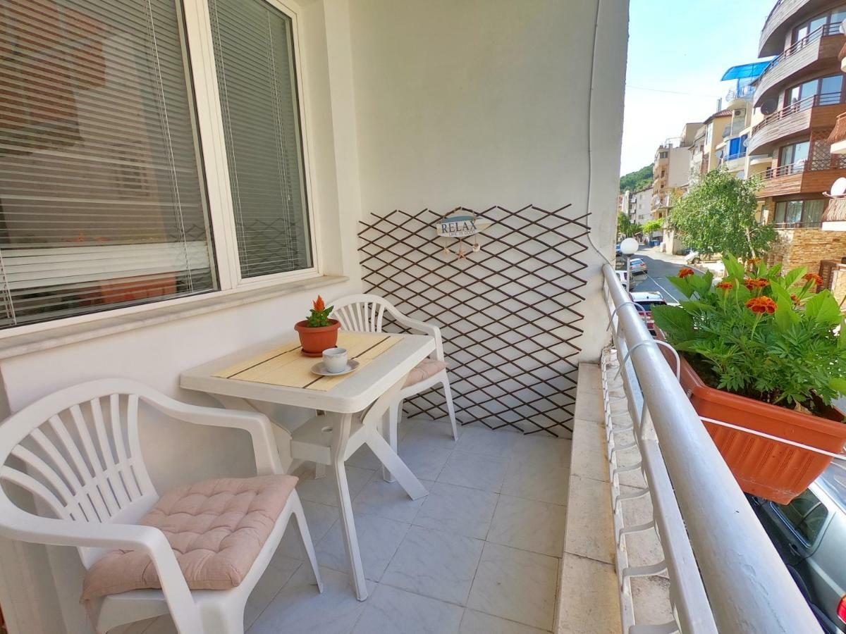 Apartment In St. Vlas With Terrace Sveti Vlas Εξωτερικό φωτογραφία