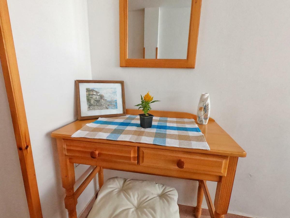 Apartment In St. Vlas With Terrace Sveti Vlas Εξωτερικό φωτογραφία