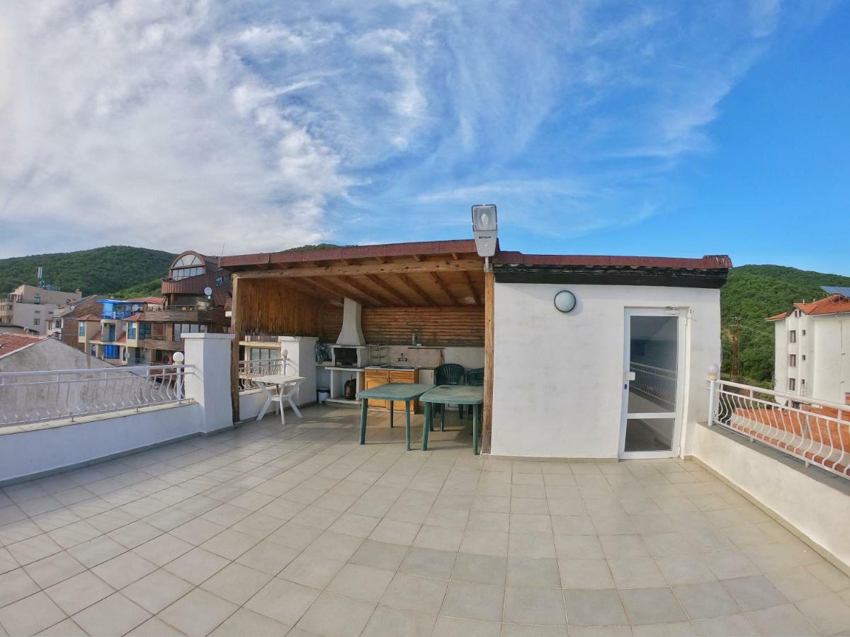 Apartment In St. Vlas With Terrace Sveti Vlas Εξωτερικό φωτογραφία