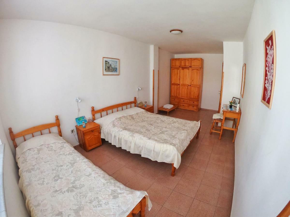Apartment In St. Vlas With Terrace Sveti Vlas Εξωτερικό φωτογραφία